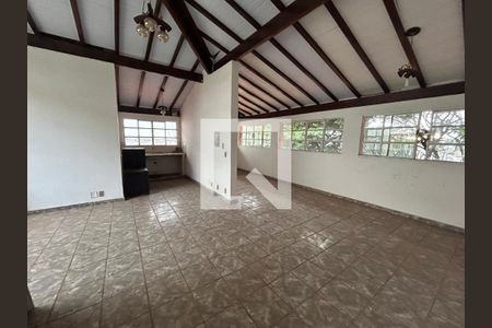 Casa à venda com 3 quartos, 372m² em São Marcos, Belo Horizonte