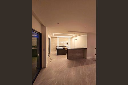 Casa à venda com 4 quartos, 250m² em Vargem Pequena, Rio de Janeiro