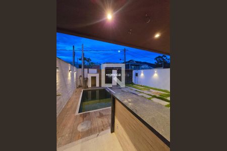 Casa à venda com 4 quartos, 250m² em Vargem Pequena, Rio de Janeiro