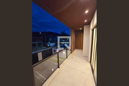 Casa à venda com 4 quartos, 250m² em Vargem Pequena, Rio de Janeiro