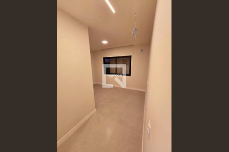 Casa à venda com 4 quartos, 250m² em Vargem Pequena, Rio de Janeiro