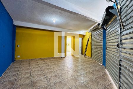 Garagem de casa à venda com 2 quartos, 300m² em Jardim Paulista, Guarulhos