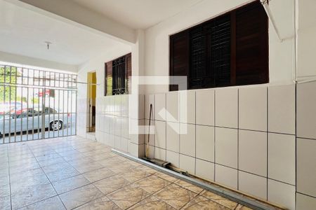 Garagem de casa à venda com 2 quartos, 300m² em Jardim Paulista, Guarulhos