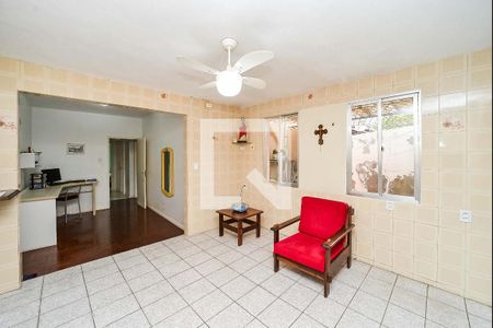 Sala 2 de casa à venda com 4 quartos, 150m² em Jardim Sabará, Porto Alegre