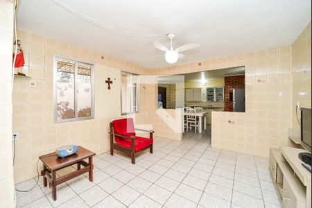 Sala 2 de casa à venda com 4 quartos, 150m² em Jardim Sabará, Porto Alegre