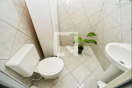 Casa à venda com 150m², 4 quartos e 2 vagas Casa à venda com 150m², 4 quartos e 2 vagasBanheiro da Suíte