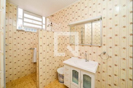 Casa à venda com 150m², 4 quartos e 2 vagas Casa à venda com 150m², 4 quartos e 2 vagasBanheiro 1