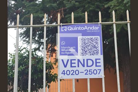 Casa à venda com 150m², 4 quartos e 2 vagas Casa à venda com 150m², 4 quartos e 2 vagasPlaquinha