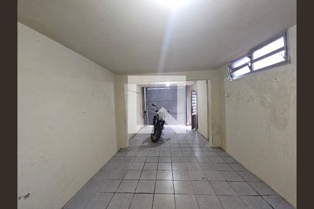 Casa à venda com 150m², 4 quartos e 2 vagas Casa à venda com 150m², 4 quartos e 2 vagasGaragem