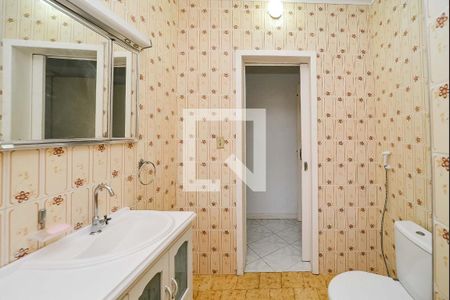 Casa à venda com 150m², 4 quartos e 2 vagas Casa à venda com 150m², 4 quartos e 2 vagasBanheiro 1