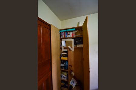 Quarto 1 de casa de condomínio à venda com 5 quartos, 243m² em Del Castilho, Rio de Janeiro