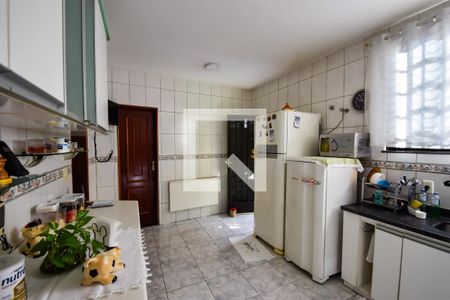Cozinha de casa de condomínio à venda com 5 quartos, 243m² em Del Castilho, Rio de Janeiro
