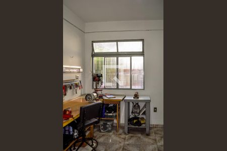 Área de serviço de casa à venda com 5 quartos, 244m² em Cavalhada, Porto Alegre