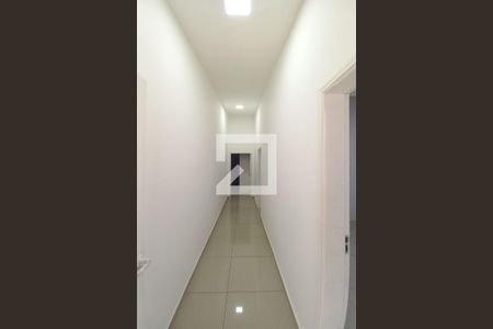 Corredor de casa de condomínio para alugar com 3 quartos, 190m² em Swiss Park, Campinas