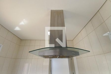 Cozinha de casa de condomínio para alugar com 3 quartos, 190m² em Swiss Park, Campinas