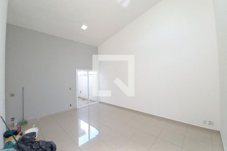 Sala de casa de condomínio para alugar com 3 quartos, 190m² em Swiss Park, Campinas