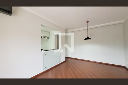 Sala de apartamento para alugar com 2 quartos, 65m² em Mansões Santo Antônio, Campinas