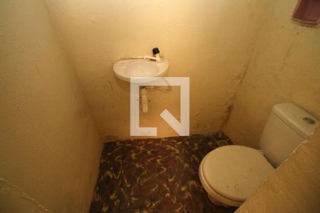 Banheiro de serviço de casa à venda com 2 quartos, 70m² em Olaria, Rio de Janeiro