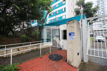 Apartamento à venda com 45m², 2 quartos e 1 vaga Apartamento à venda com 45m², 2 quartos e 1 vagaFachada