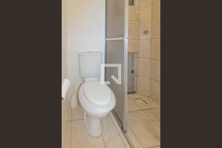 Banheiro de apartamento à venda com 2 quartos, 42m² em Olaria, Canoas