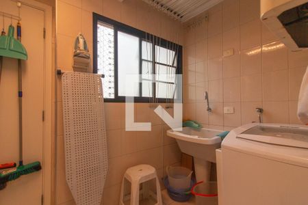Área de Serviço de apartamento à venda com 3 quartos, 77m² em Vila Nova Conceição, São Paulo