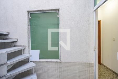 Vista da suíte 02 de casa à venda com 3 quartos, 165m² em Vila Carrão, São Paulo