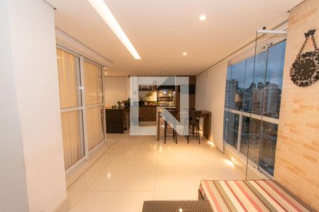 Varanda de apartamento à venda com 3 quartos, 245m² em Jardim Vila Mariana, São Paulo