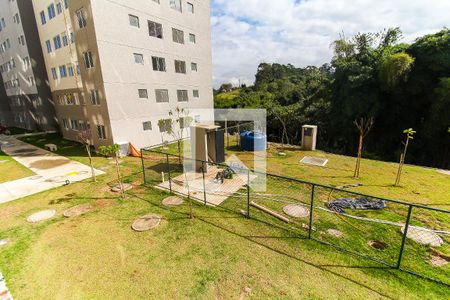 Vista da Sala de apartamento para alugar com 2 quartos, 42m² em Fazenda Caguaçu, São Paulo