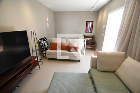 Sala de TV de apartamento para alugar com 2 quartos, 132m² em Mansões Santo Antônio, Campinas