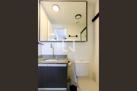 Banheiro de apartamento à venda com 1 quarto, 25m² em Butantã, São Paulo
