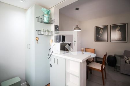 Cozinha de apartamento à venda com 1 quarto, 46m² em Itaim Bibi, São Paulo