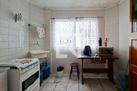 Cozinha de apartamento para alugar com 1 quarto, 50m² em Guilhermina, Praia Grande