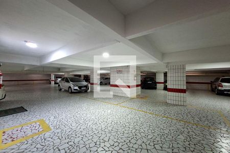 Garagem de apartamento para alugar com 1 quarto, 50m² em Guilhermina, Praia Grande