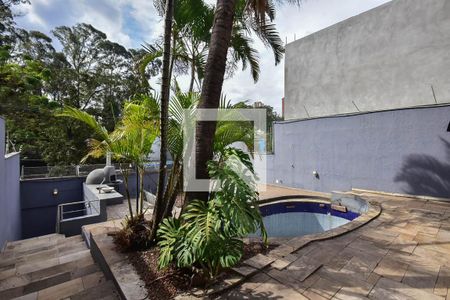 Piscina de casa à venda com 5 quartos, 270m² em Vila Andrade, São Paulo