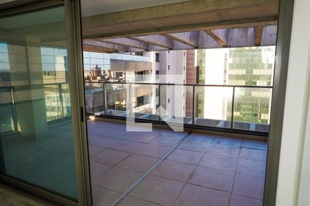 Varanda da Suíte 3 de apartamento à venda com 3 quartos, 347m² em Jardim Paulista, São Paulo