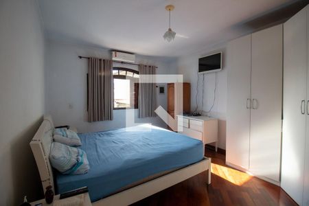 Quarto de casa à venda com 3 quartos, 225m² em Ferreira, São Paulo