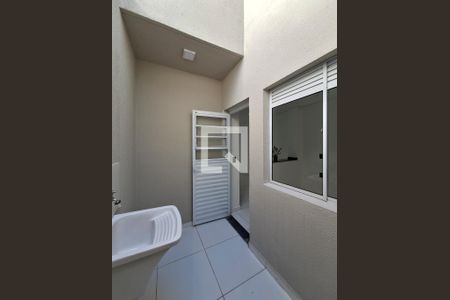 Casa de condomínio à venda com 64m², 2 quartos e 1 vagaÁrea de Serviço