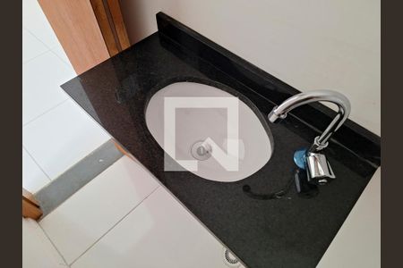 Lavabo de casa de condomínio à venda com 2 quartos, 64m² em Vila Aurora, São Paulo