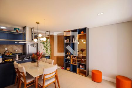 Sala de jantar de apartamento à venda com 2 quartos, 63m² em Vila Inglesa, São Paulo
