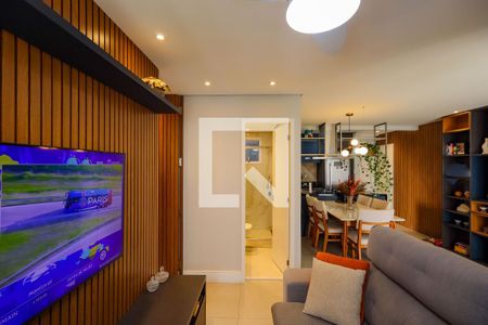 Sala de Estar de apartamento à venda com 2 quartos, 63m² em Vila Inglesa, São Paulo