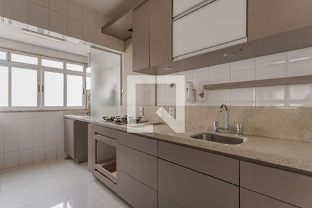 Cozinha e Área de Serviço de apartamento à venda com 3 quartos, 95m² em Boa Vista, Porto Alegre