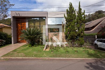 Fachada de casa de condomínio à venda com 5 quartos, 500m² em Retiro do Chalé, Brumadinho