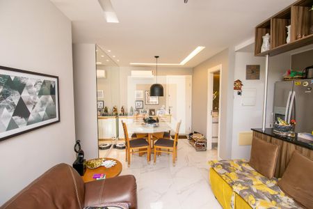 Sala de apartamento à venda com 2 quartos, 82m² em Barra da Tijuca, Rio de Janeiro