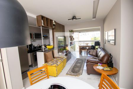 Sala de apartamento à venda com 2 quartos, 82m² em Barra da Tijuca, Rio de Janeiro