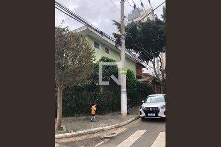 Vista da Rua de casa à venda com 3 quartos, 153m² em Vila Alexandria, São Paulo