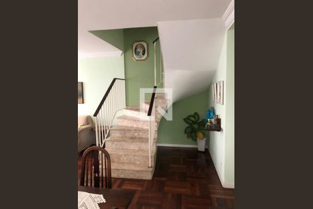 Escada de casa à venda com 3 quartos, 153m² em Vila Alexandria, São Paulo