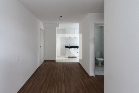 Sala de apartamento para alugar com 2 quartos, 45m² em Cidade São Mateus, São Paulo
