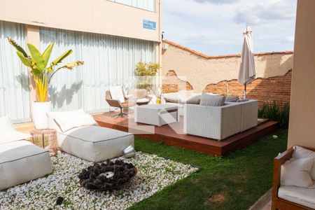 Lounge de casa à venda com 4 quartos, 800m² em Interlagos, São Paulo