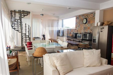 Espaço de Festas de casa à venda com 4 quartos, 800m² em Interlagos, São Paulo