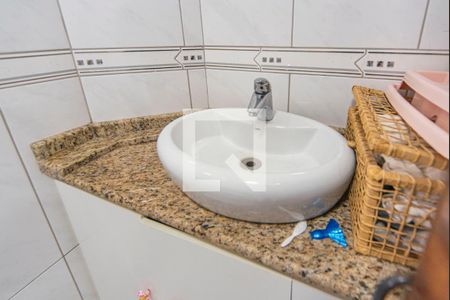 Banheiro da Suíte 1 de casa à venda com 2 quartos, 225m² em Vila Curuçá, Santo André